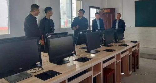 杭州泰潼商貿(mào)攜手富陽電子商務(wù)，以電商服務(wù)為橋梁，溫暖捐贈陽光學(xué)子